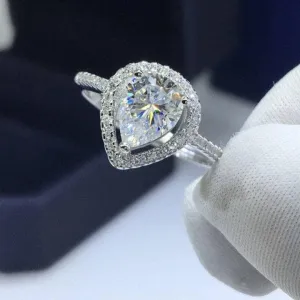 1.0 Ct Pear Cut Diamond Water Drop Engagement Ring