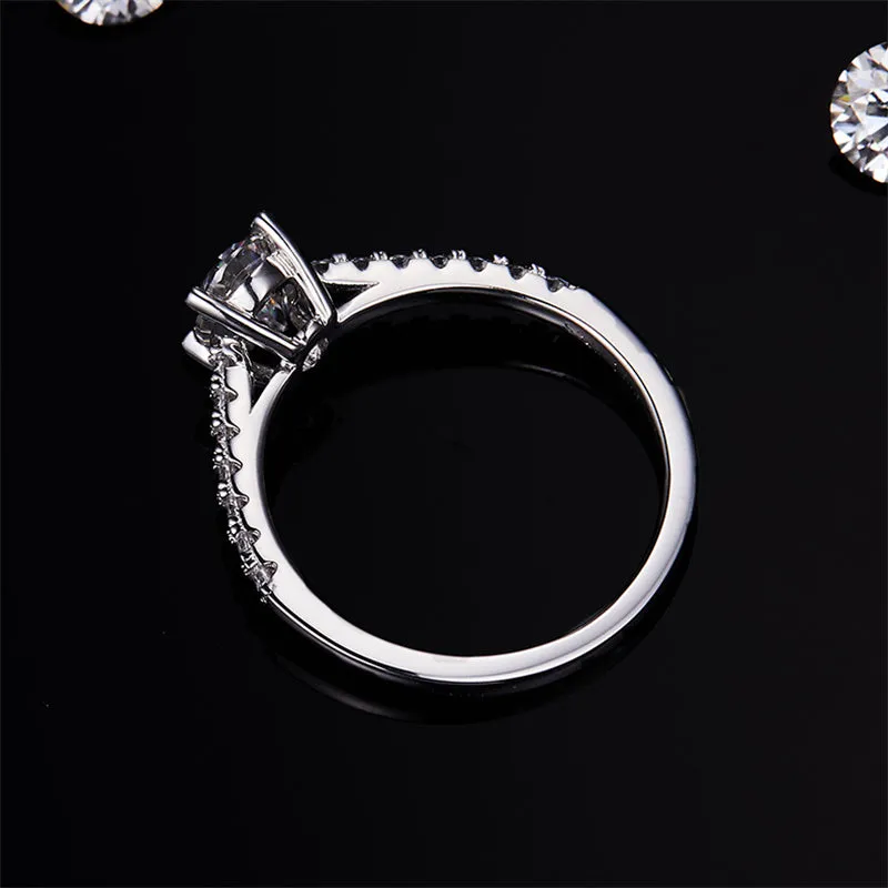1.0ct Oval Cut Moissanite Ring