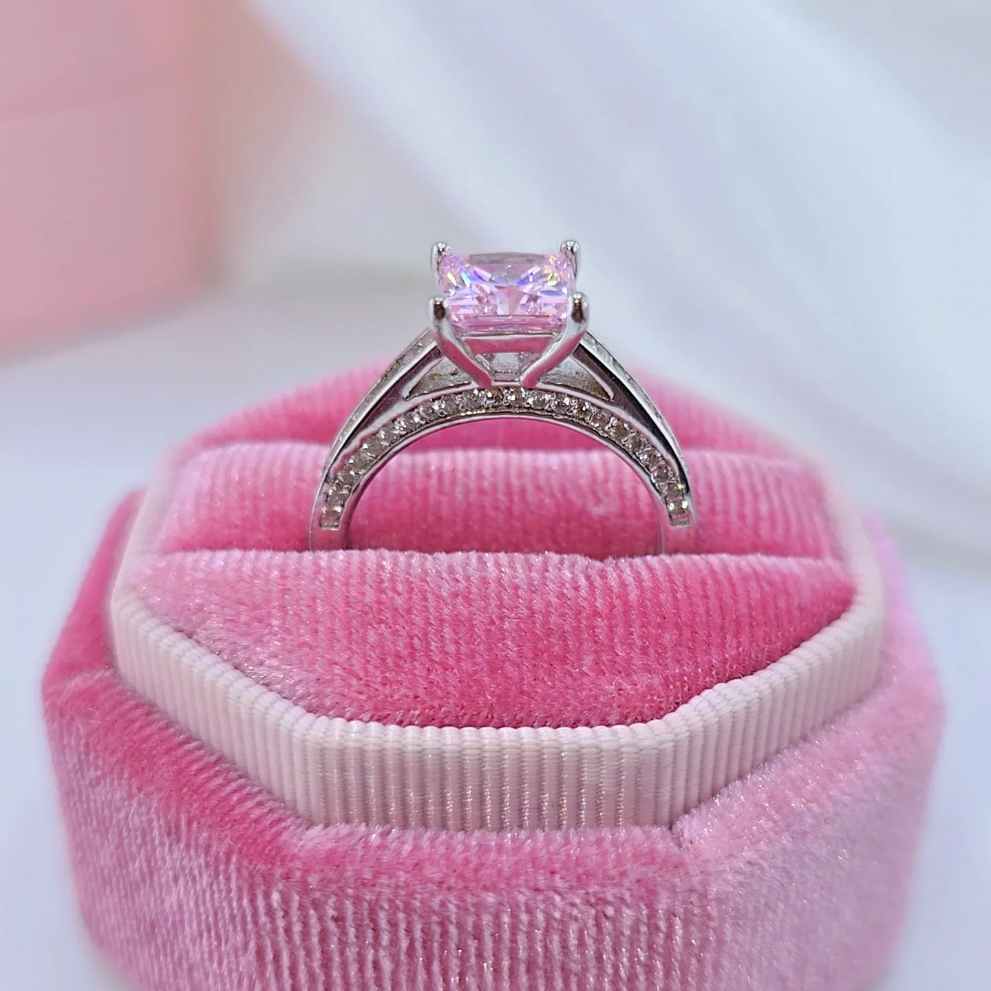 1.5 Carat Princess Cut Diamond 2-Pcs Wedding Engagement Ring Set