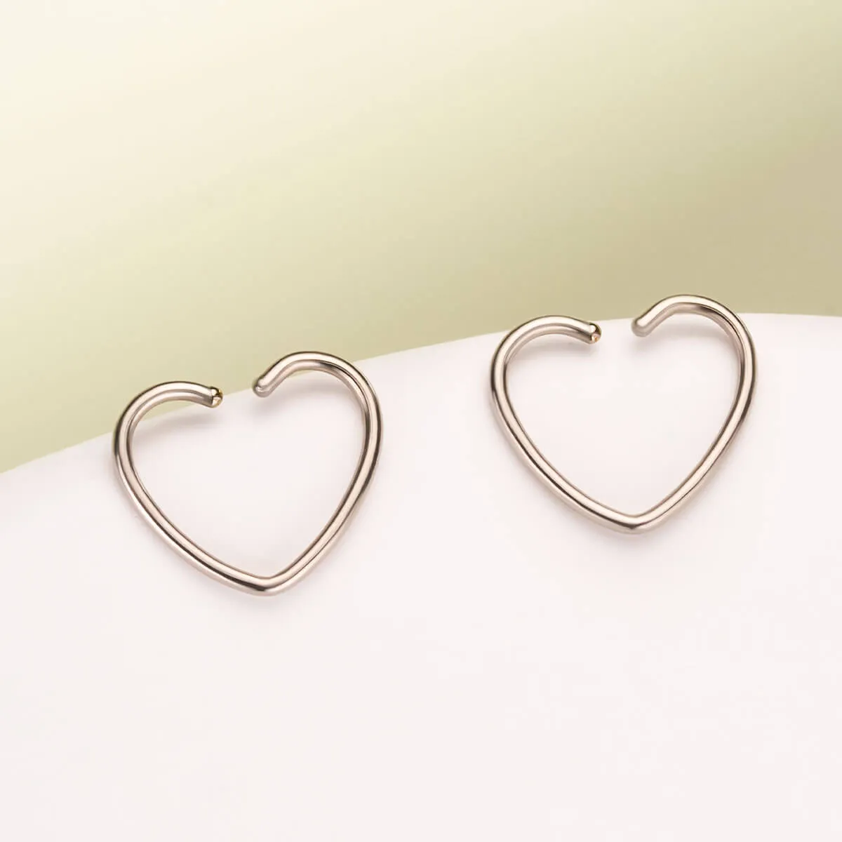 20G Titanium Heart Seamless Nose Ring