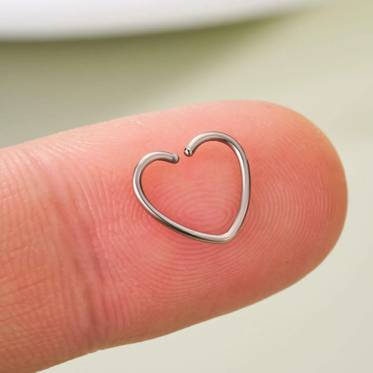20G Titanium Heart Seamless Nose Ring