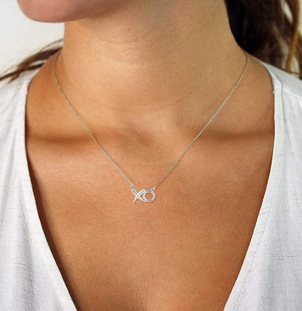 925 Sterling Silver Diamond Accent "XO" Pendant Necklace