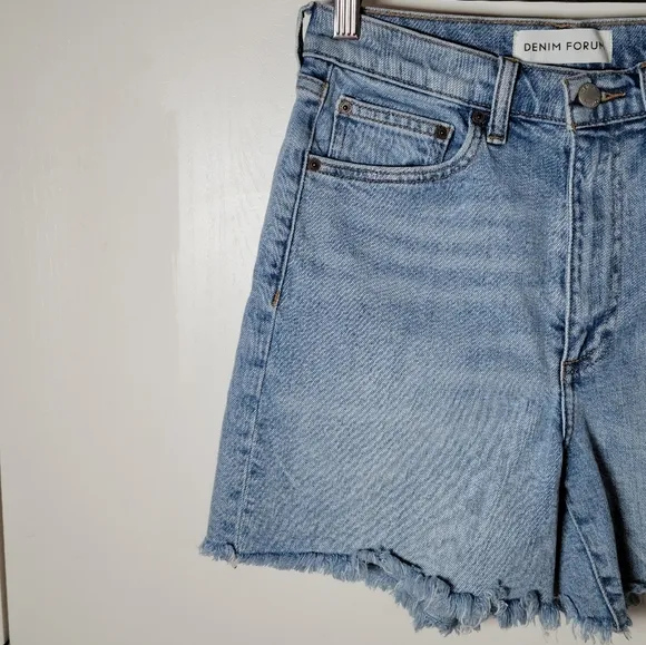 Aritzia Denim Forum The '50s Arlo Mid Thigh Short | Aritzia Shorts | Size 27