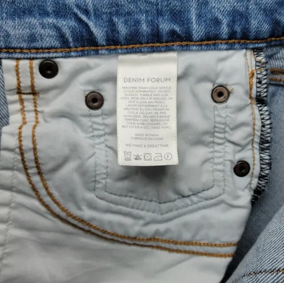 Aritzia Denim Forum The '50s Arlo Mid Thigh Short | Aritzia Shorts | Size 27