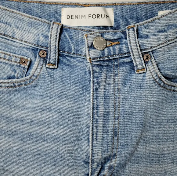 Aritzia Denim Forum The '50s Arlo Mid Thigh Short | Aritzia Shorts | Size 27