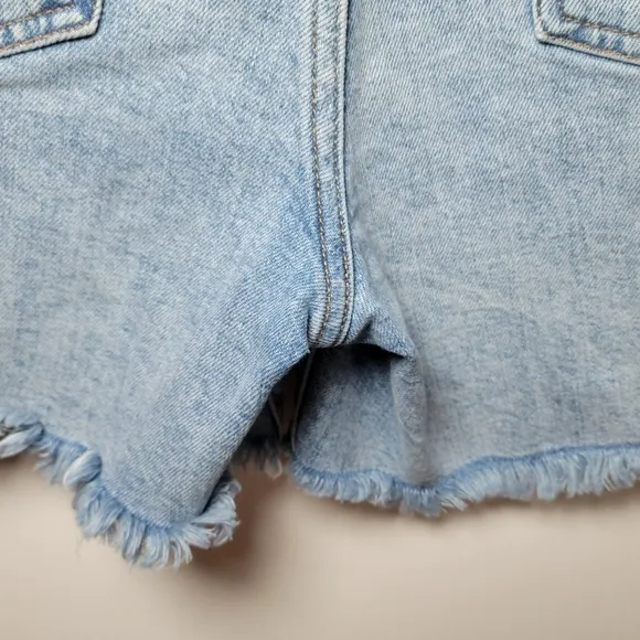 Aritzia Denim Forum The '50s Arlo Mid Thigh Short | Aritzia Shorts | Size 27