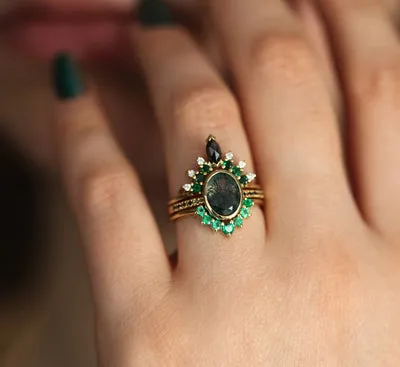 Aspen Oval Moss Agate Ring