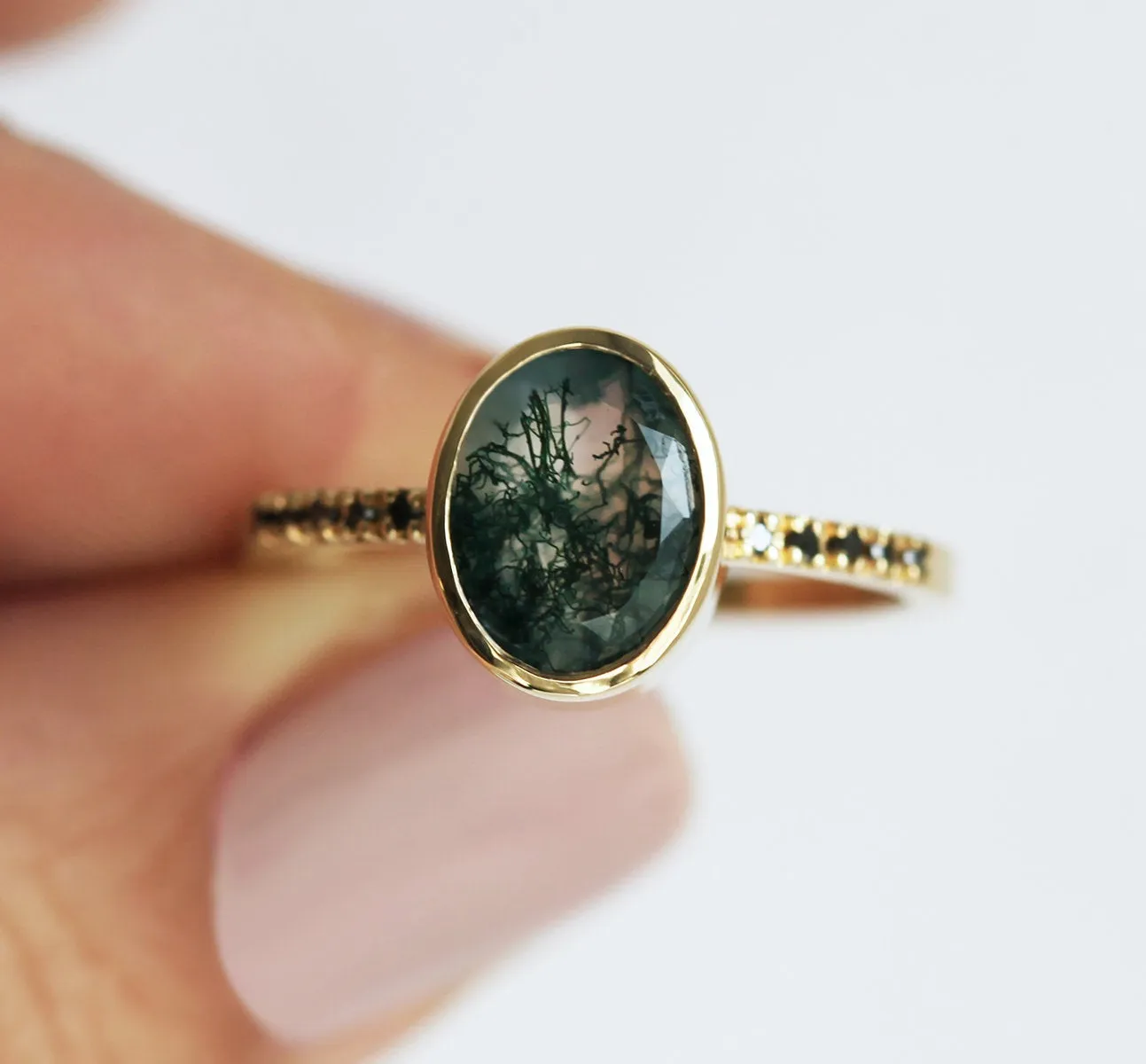 Aspen Oval Moss Agate Ring