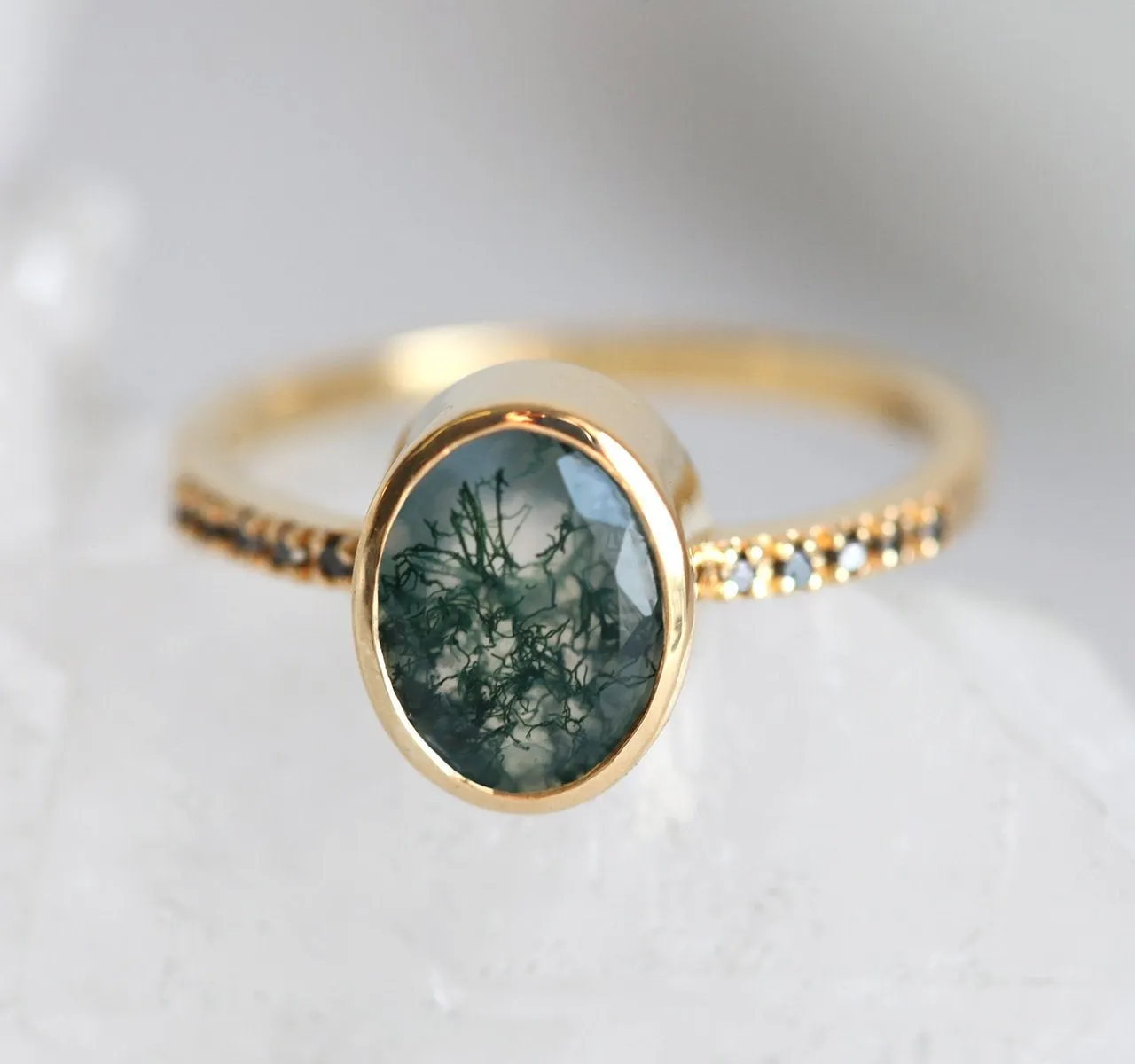Aspen Oval Moss Agate Ring