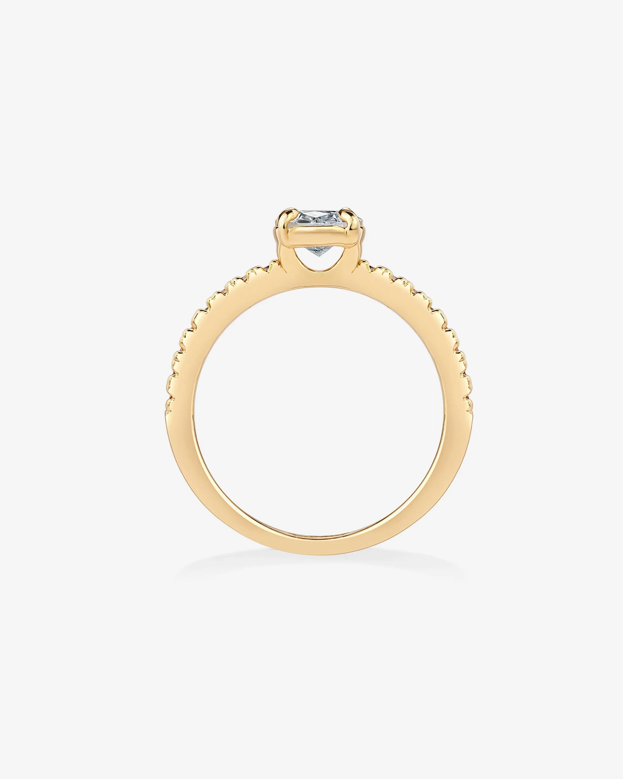 Azira Oval Ring