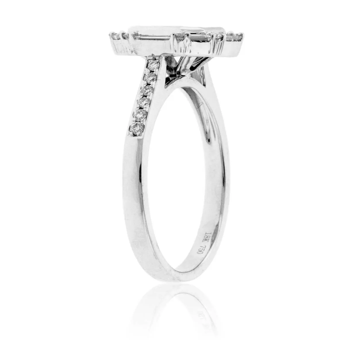 Baguette & Round Diamond Cluster Style Ring