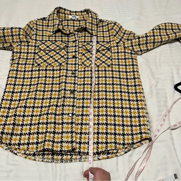 BB Dakota 7 Days A Week Houndstooth Shacket Cream / Yellow / Brown size Large
