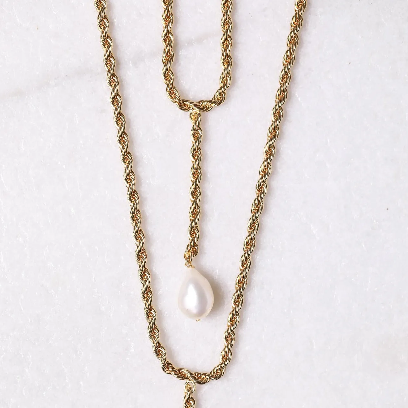 Bryn Pearl Lariat Necklace - 16"