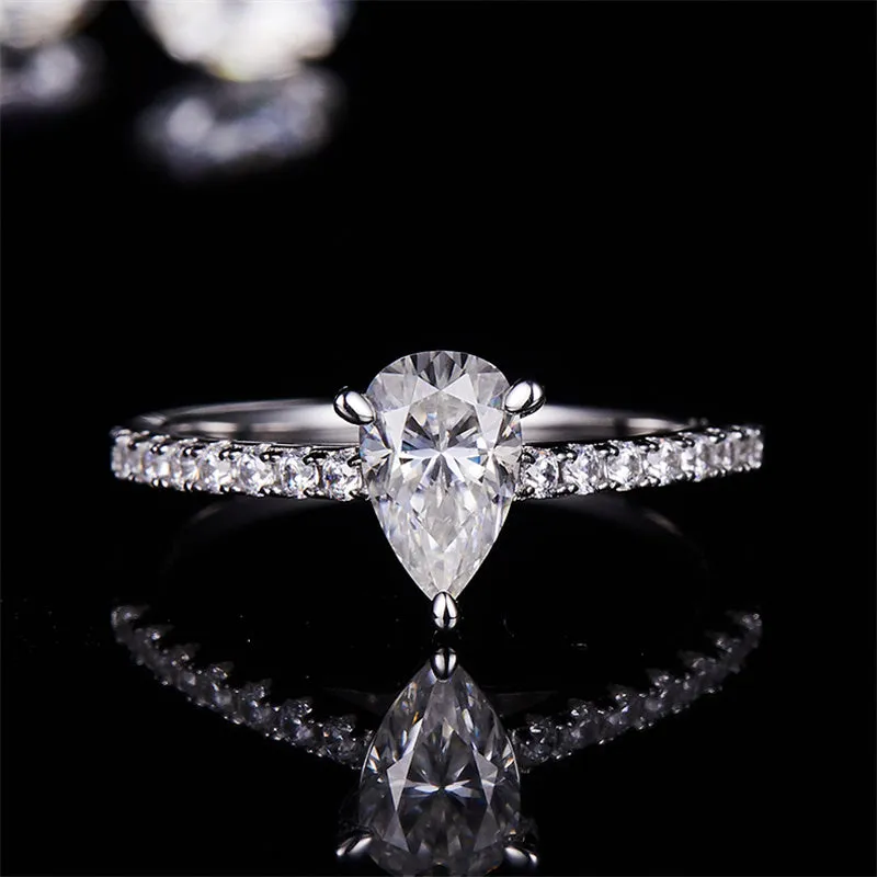 Classic 1.0ct Pear Cut Moissanite Ring