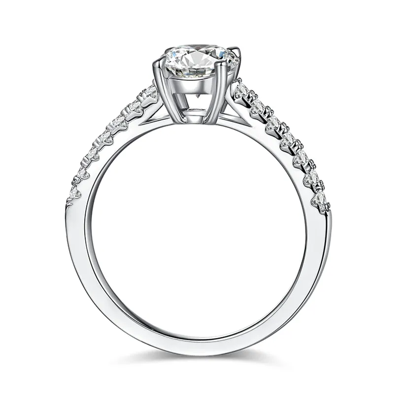 Classic 1.0ct Round Cut Moissanite Ring