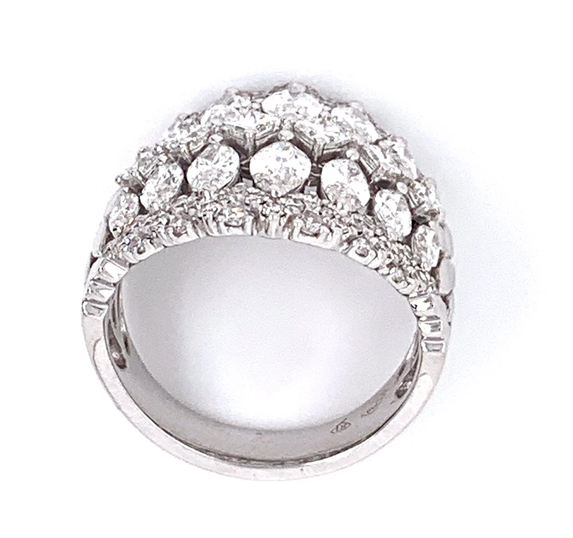 Diamond 3.02ct t.w. Right-hand Cocktail Ring