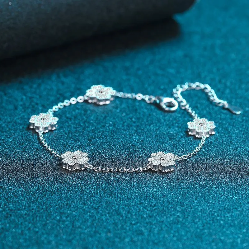 Four Leaf Clover Micro Moissanite Bracelet