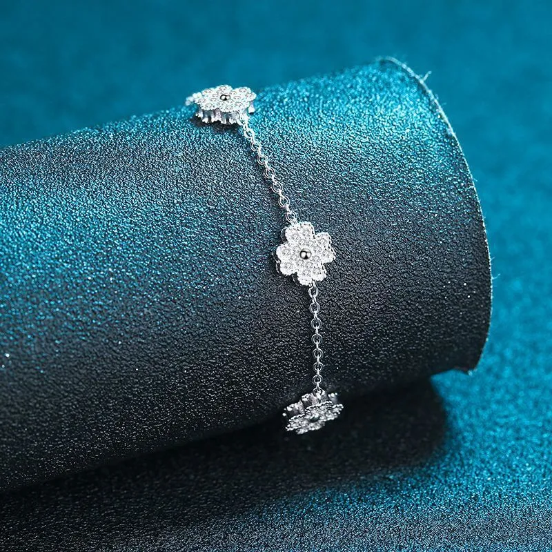 Four Leaf Clover Micro Moissanite Bracelet