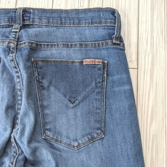 Hudson Jeans Mid Rise Skinny Jeans in Distressed Blue Size 29