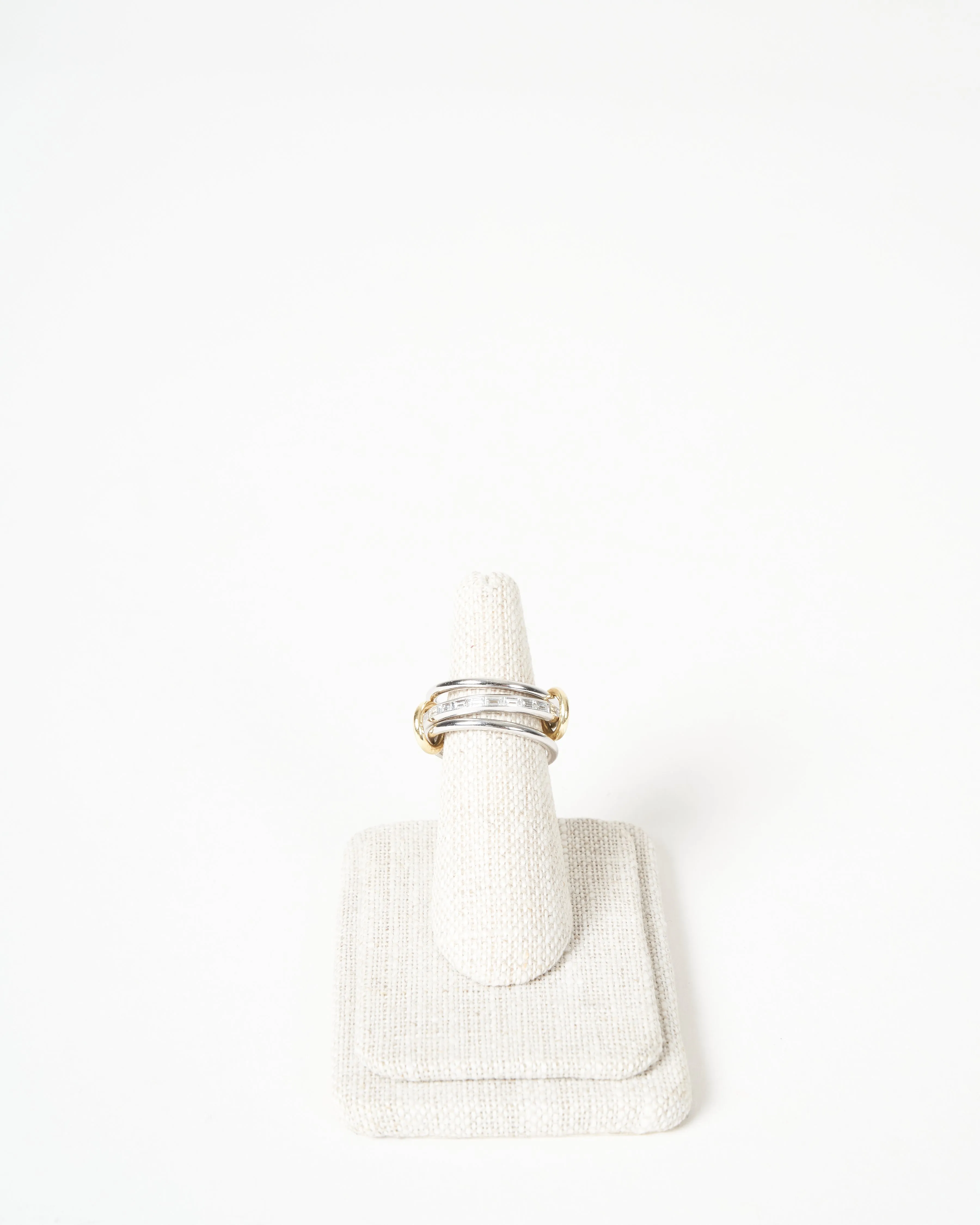 hume ring