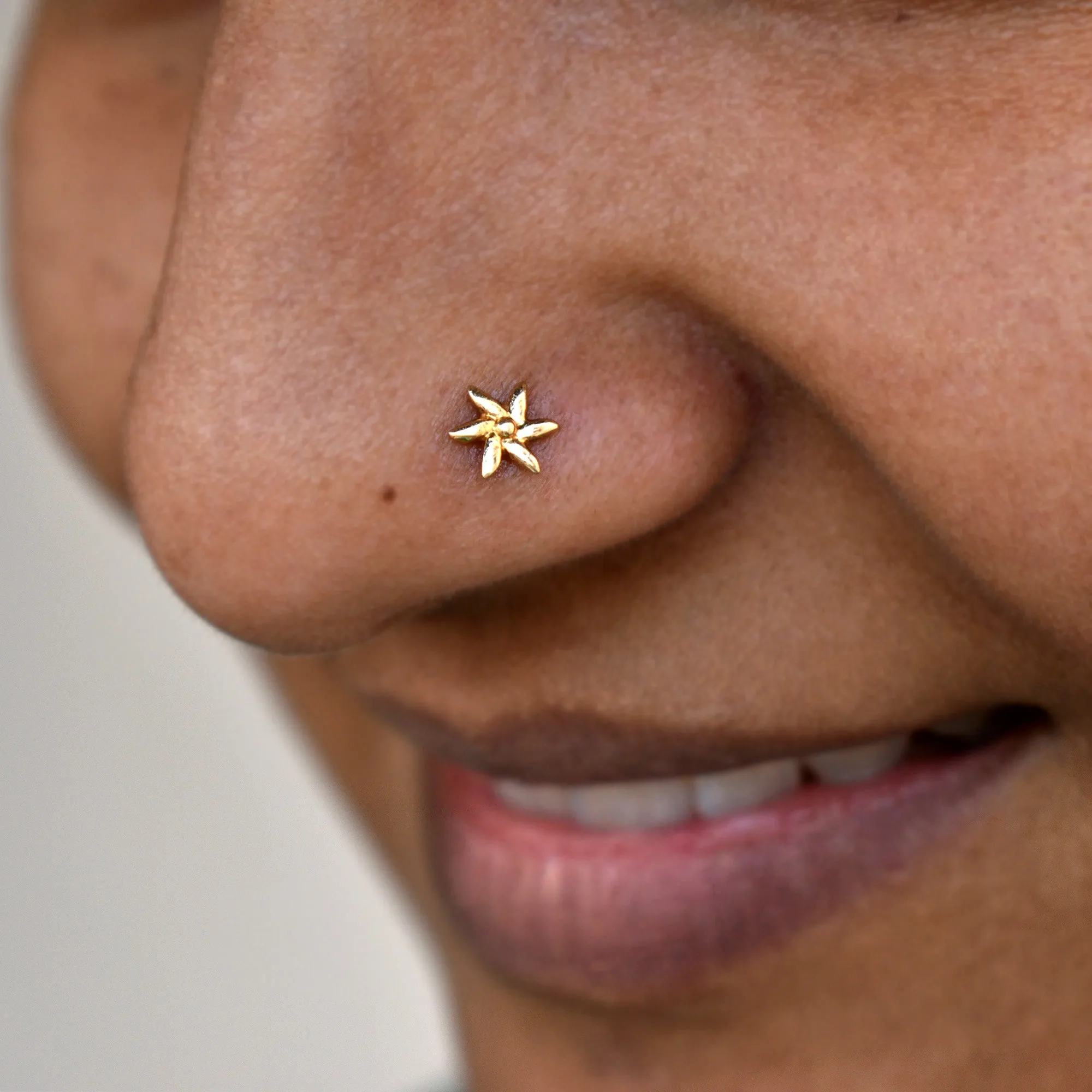 Indian Jasmine Gold Floral Stud