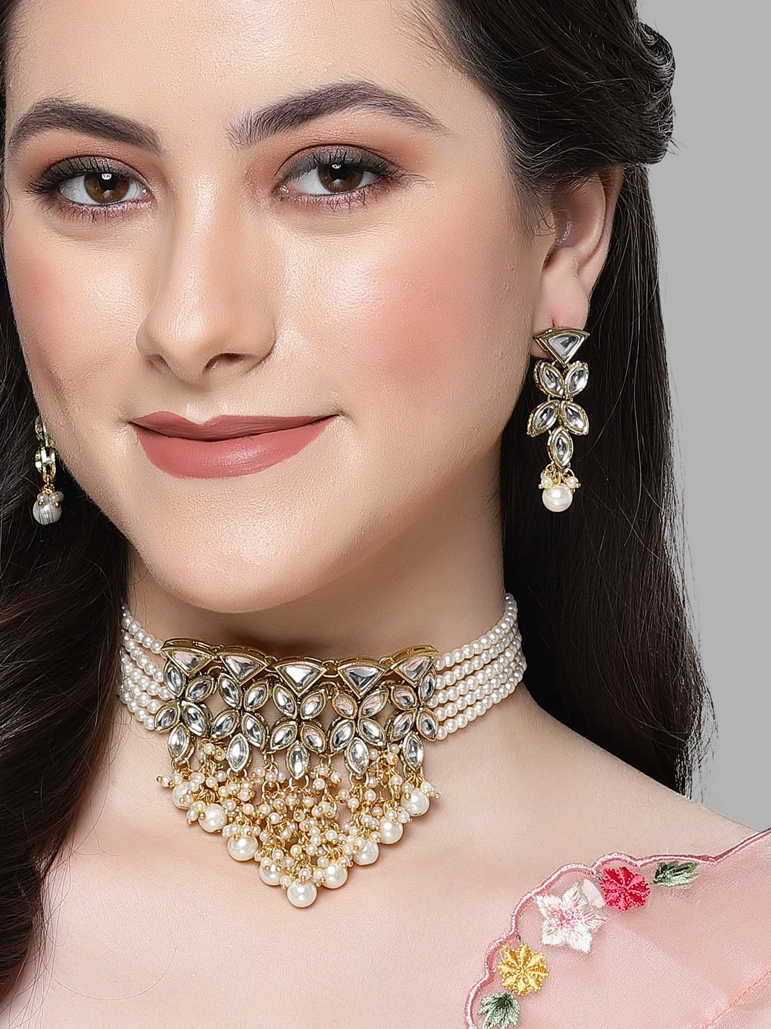 Karatcart Gold Plated Pearl Studded Kundan Choker Necklace Set for Women
