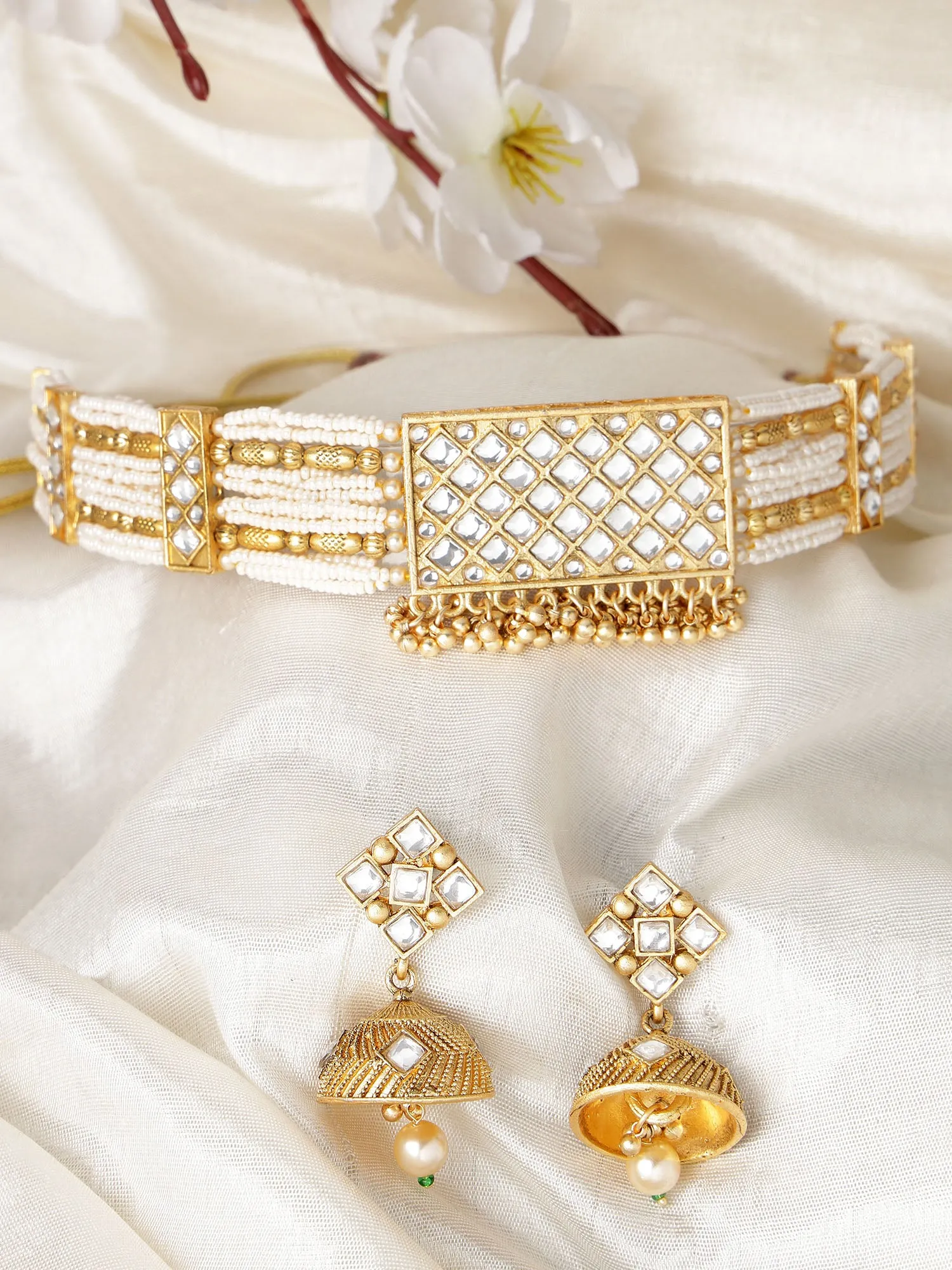 Karatcart Gold Plated White Stone Choker Necklace Set for Women
