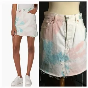 Levi’s NWT High-rise Deconstructed Skirt Size 29