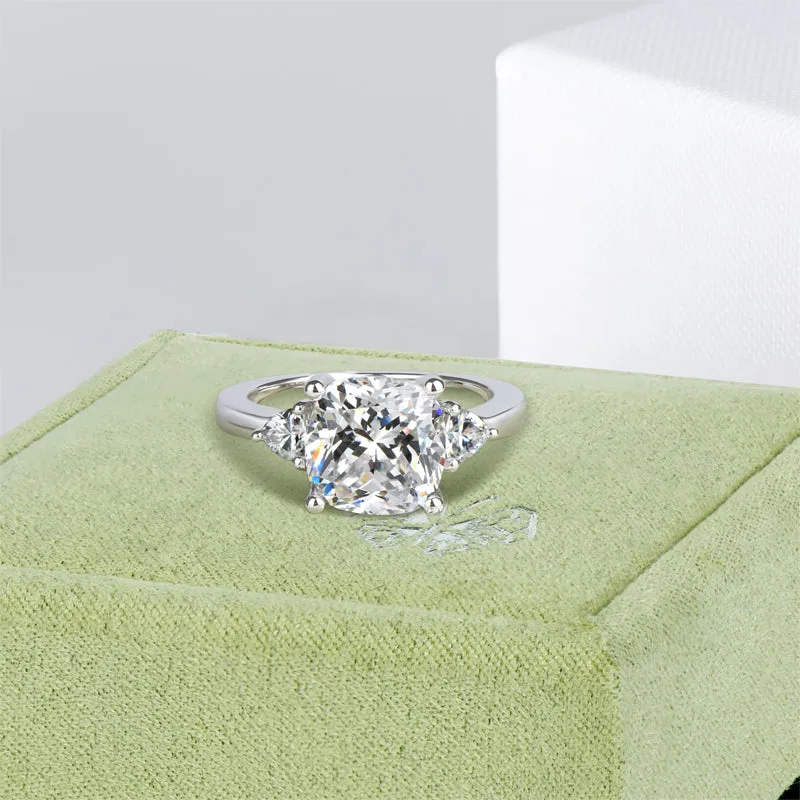 Luxury 5CT Cushion Cut Moissanite Diamond three Stone Ring