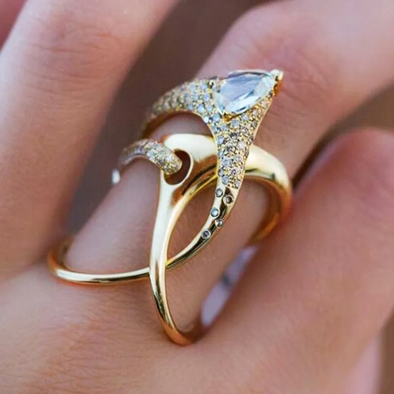 Luxury Gold Twist Ring Zircon Women Wedding Jewelry