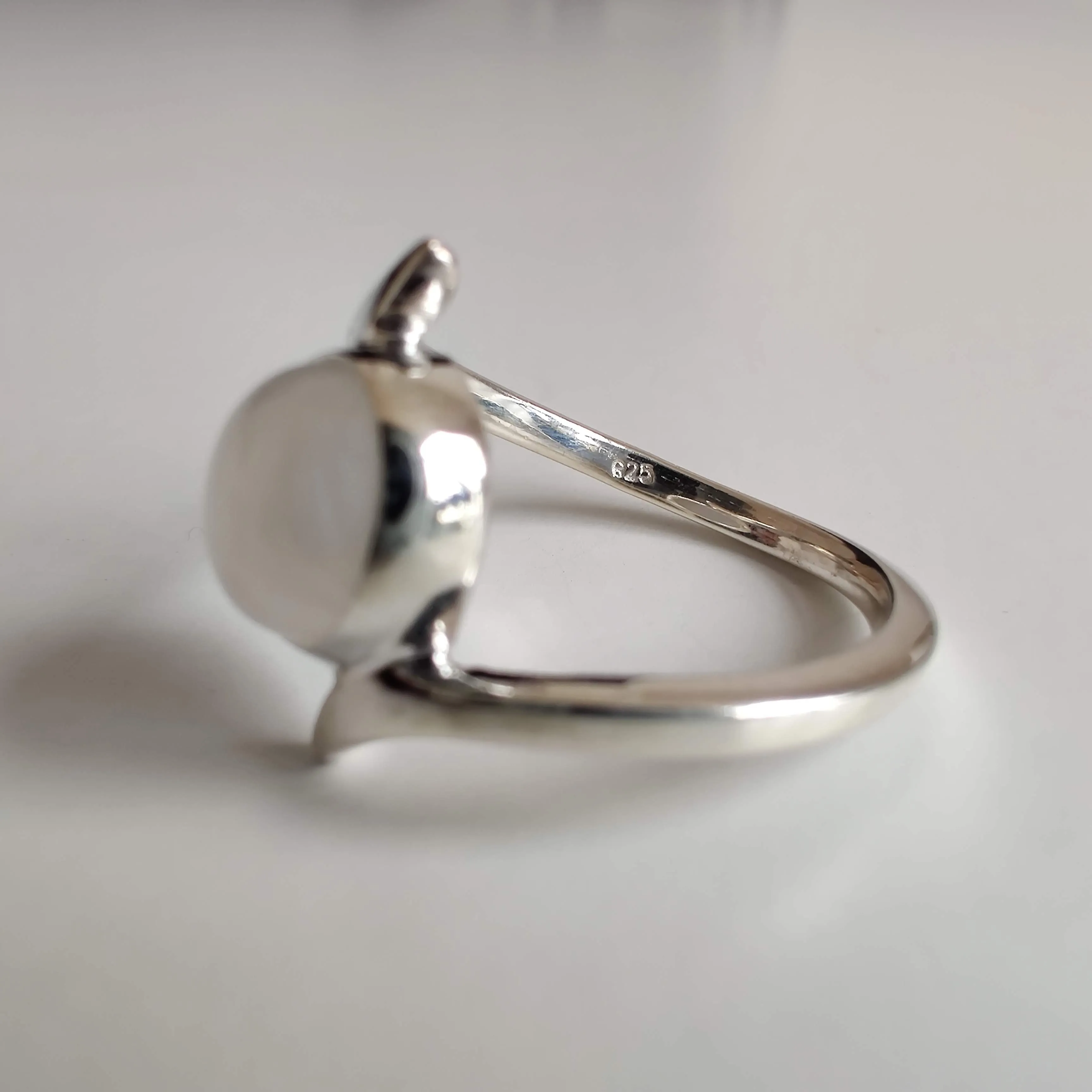 Moonstone Twist 925 Sterling Silver Ring