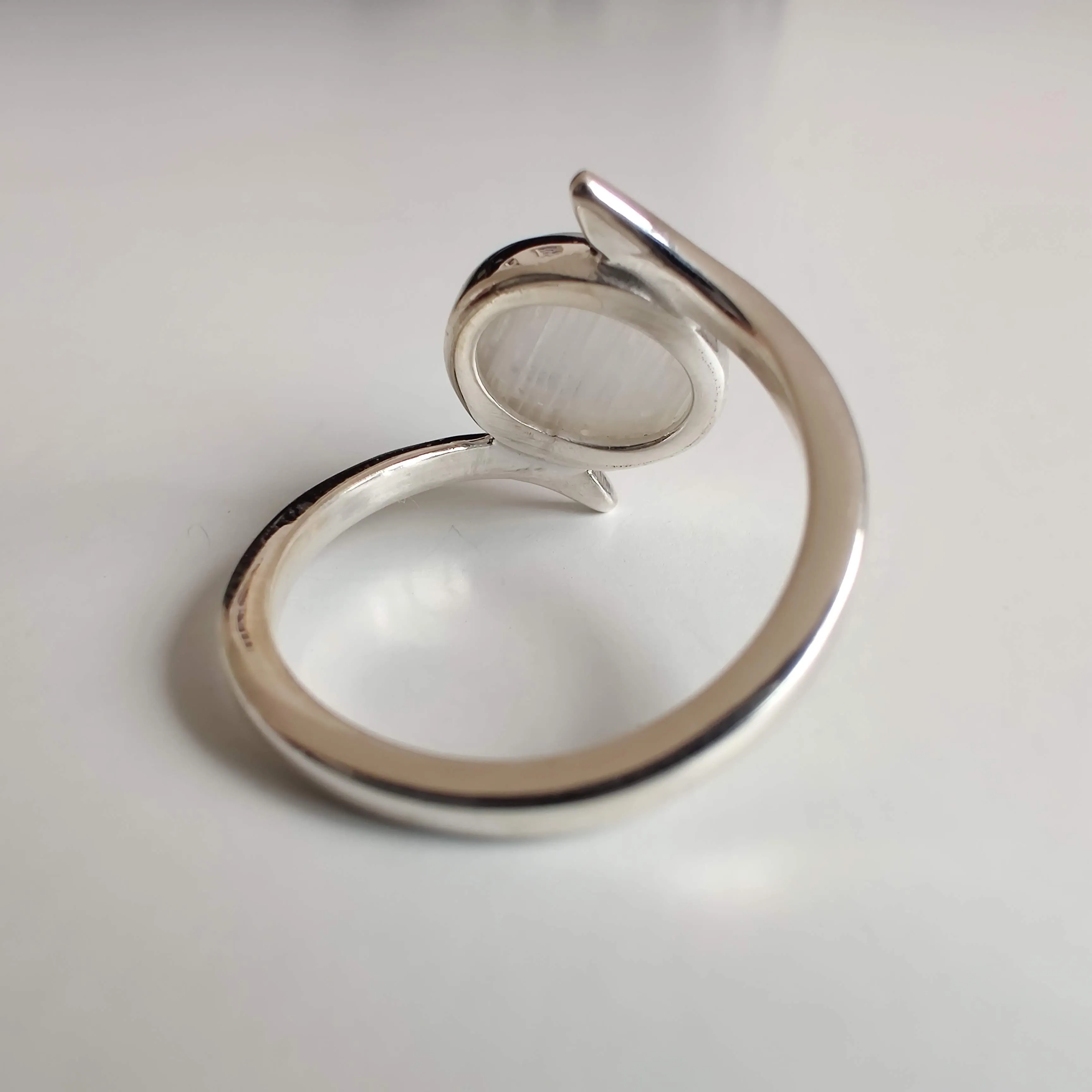 Moonstone Twist 925 Sterling Silver Ring