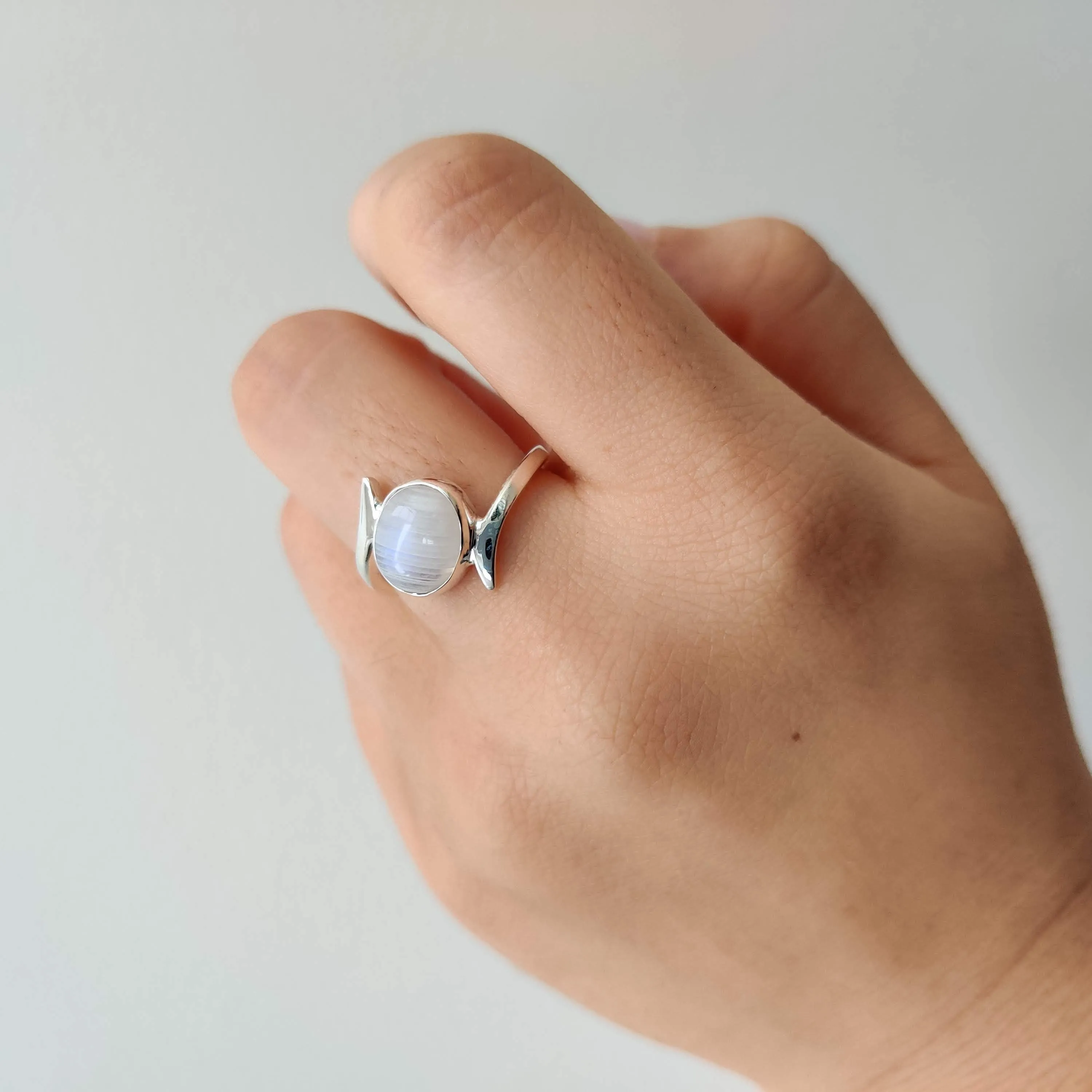 Moonstone Twist 925 Sterling Silver Ring