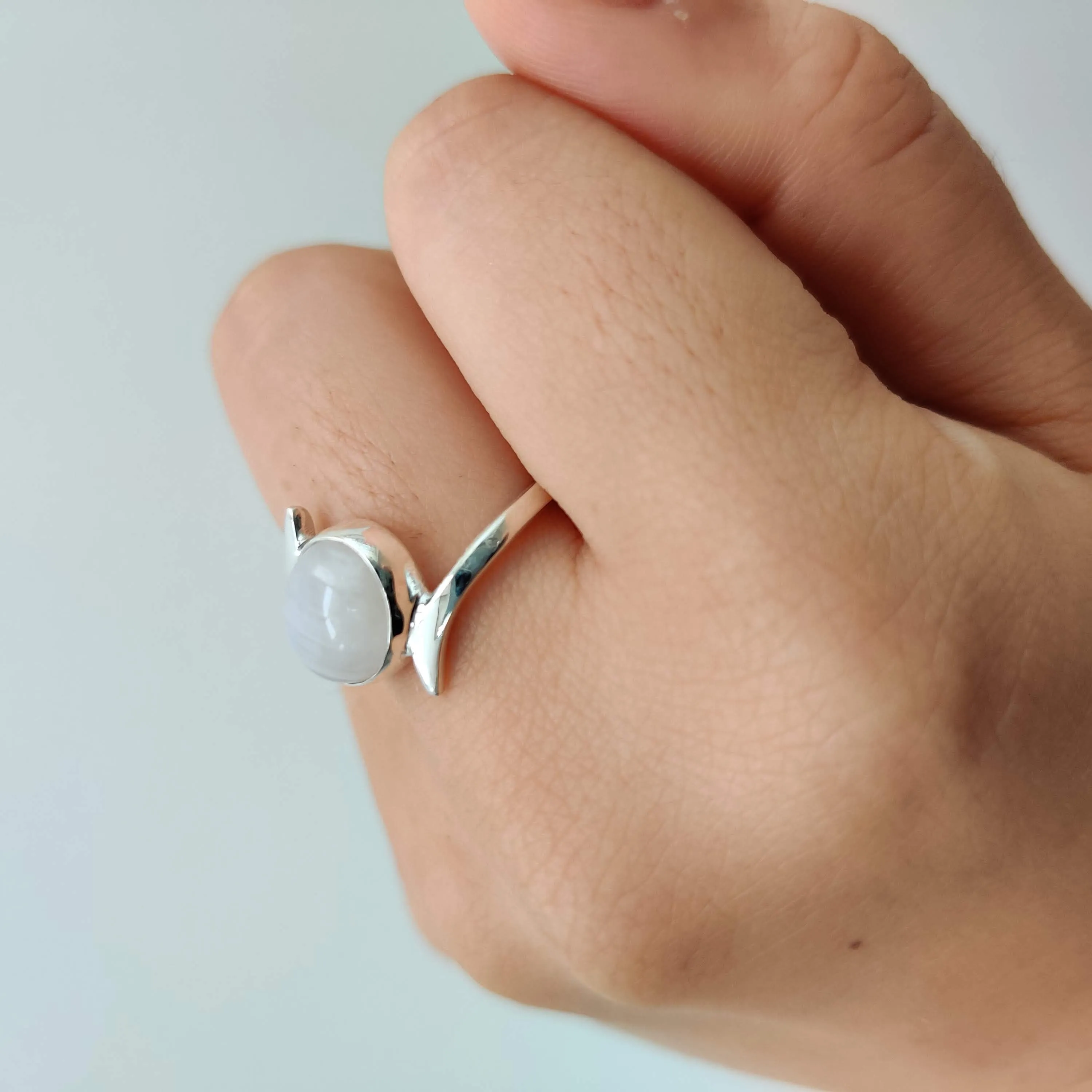 Moonstone Twist 925 Sterling Silver Ring