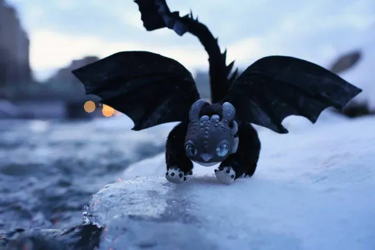 Nightlight fury dragon