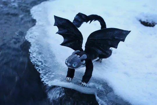 Nightlight fury dragon