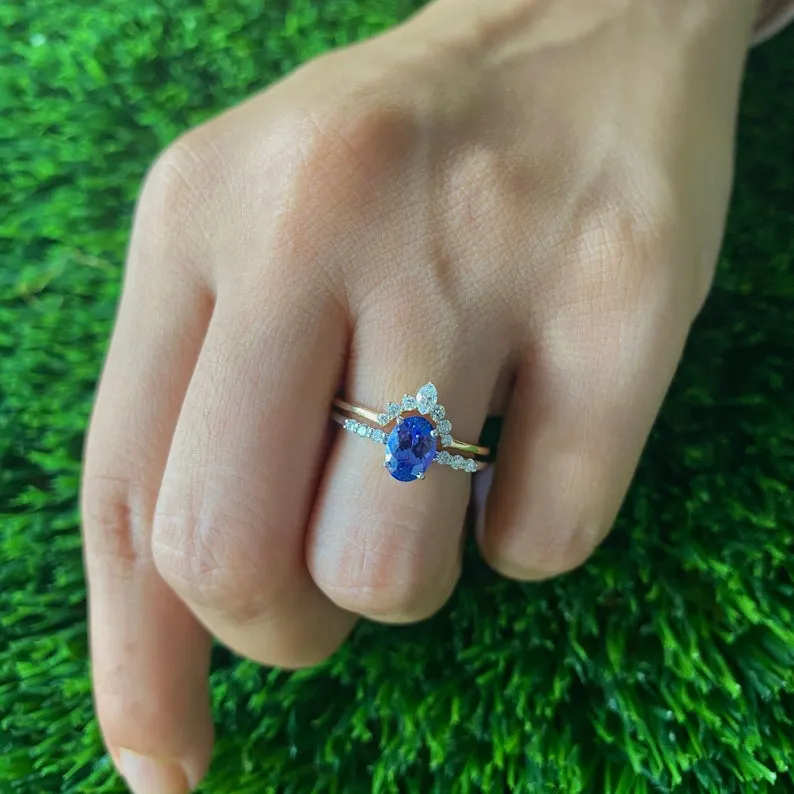 Nimbus Tanzanite Ring