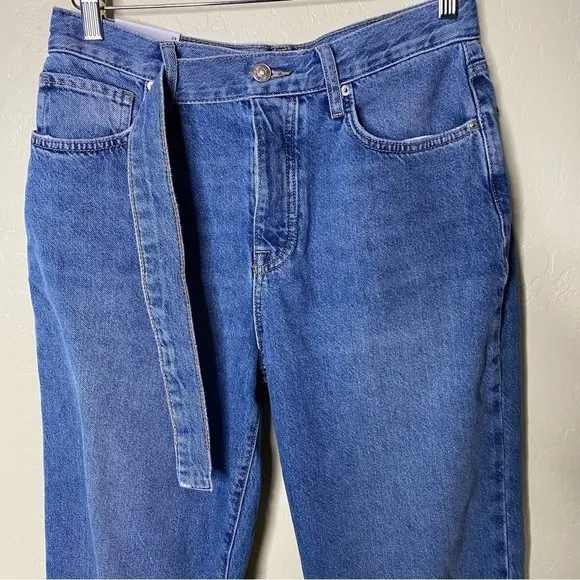 Nwt Forever 21 Premium High-Rise Distressed Ripped Jeans Size 29