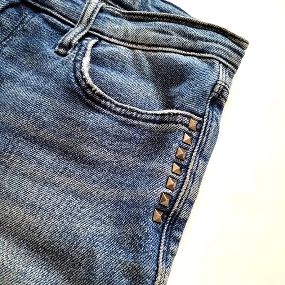 Rock &amp; Republic Women's  Distressed Frayed Hem Fixx Skinny Jeans - Size 4