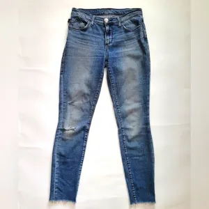 Rock &amp; Republic Women's  Distressed Frayed Hem Fixx Skinny Jeans - Size 4