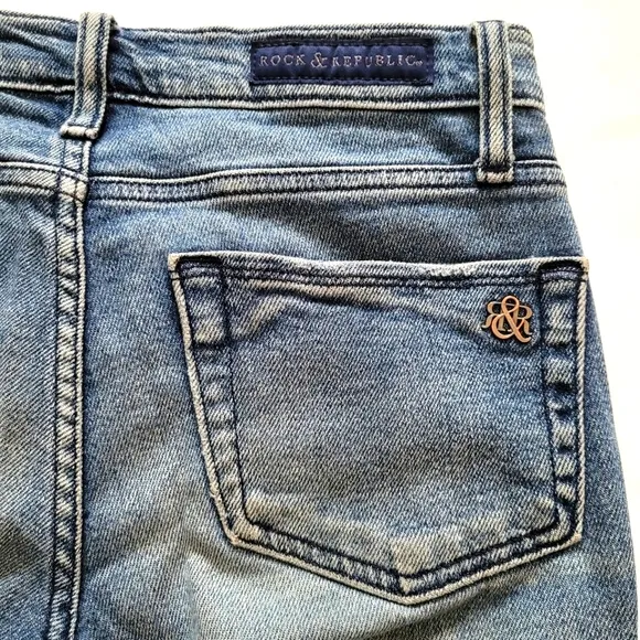 Rock &amp; Republic Women's  Distressed Frayed Hem Fixx Skinny Jeans - Size 4