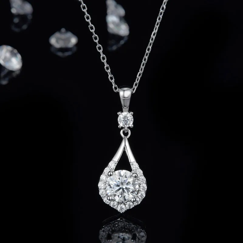Round Cut 1.0CT Moissanite Pear Shape Pendant Necklace
