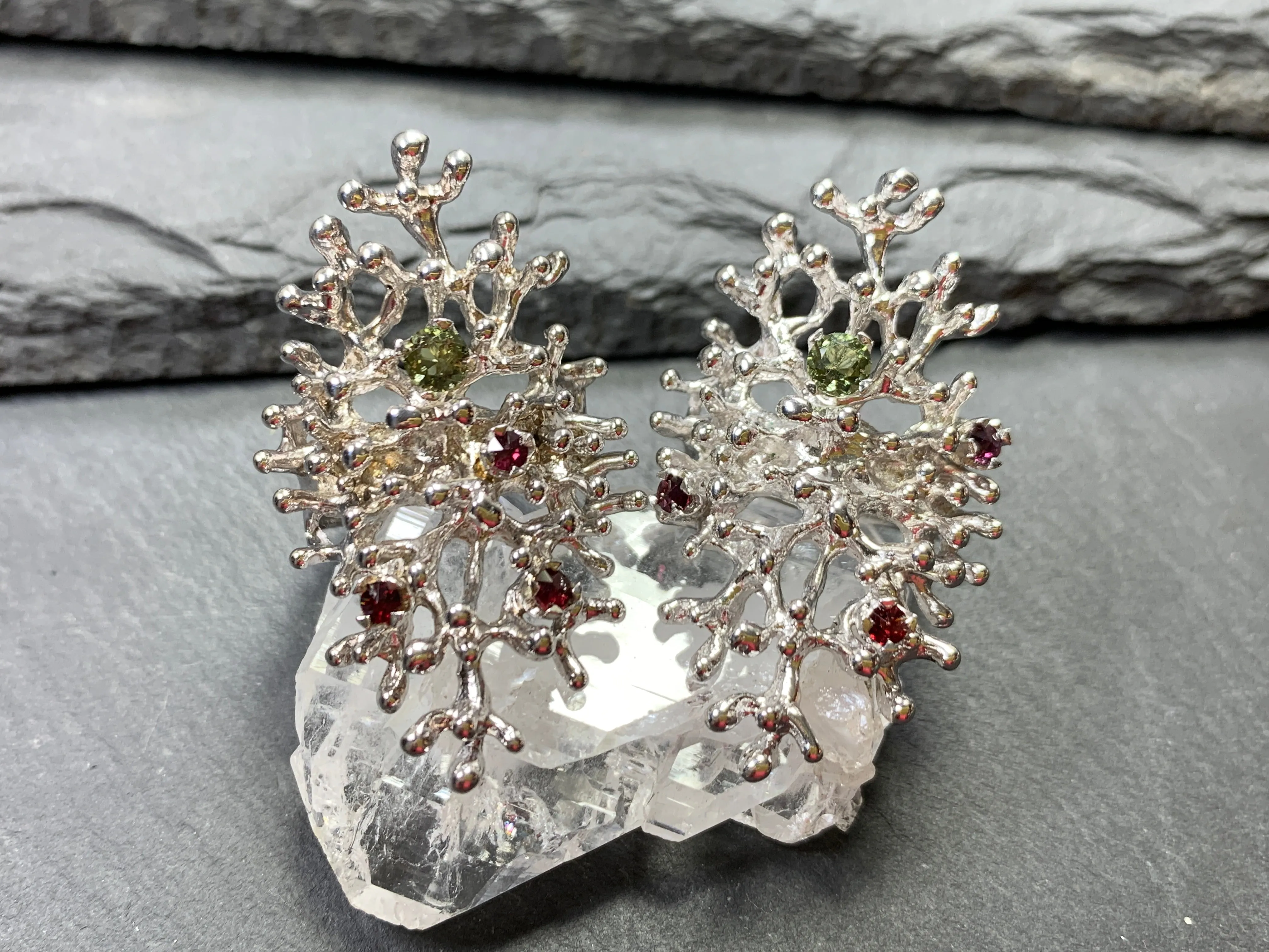 Sea Corals ring - Moldavite and Garnet