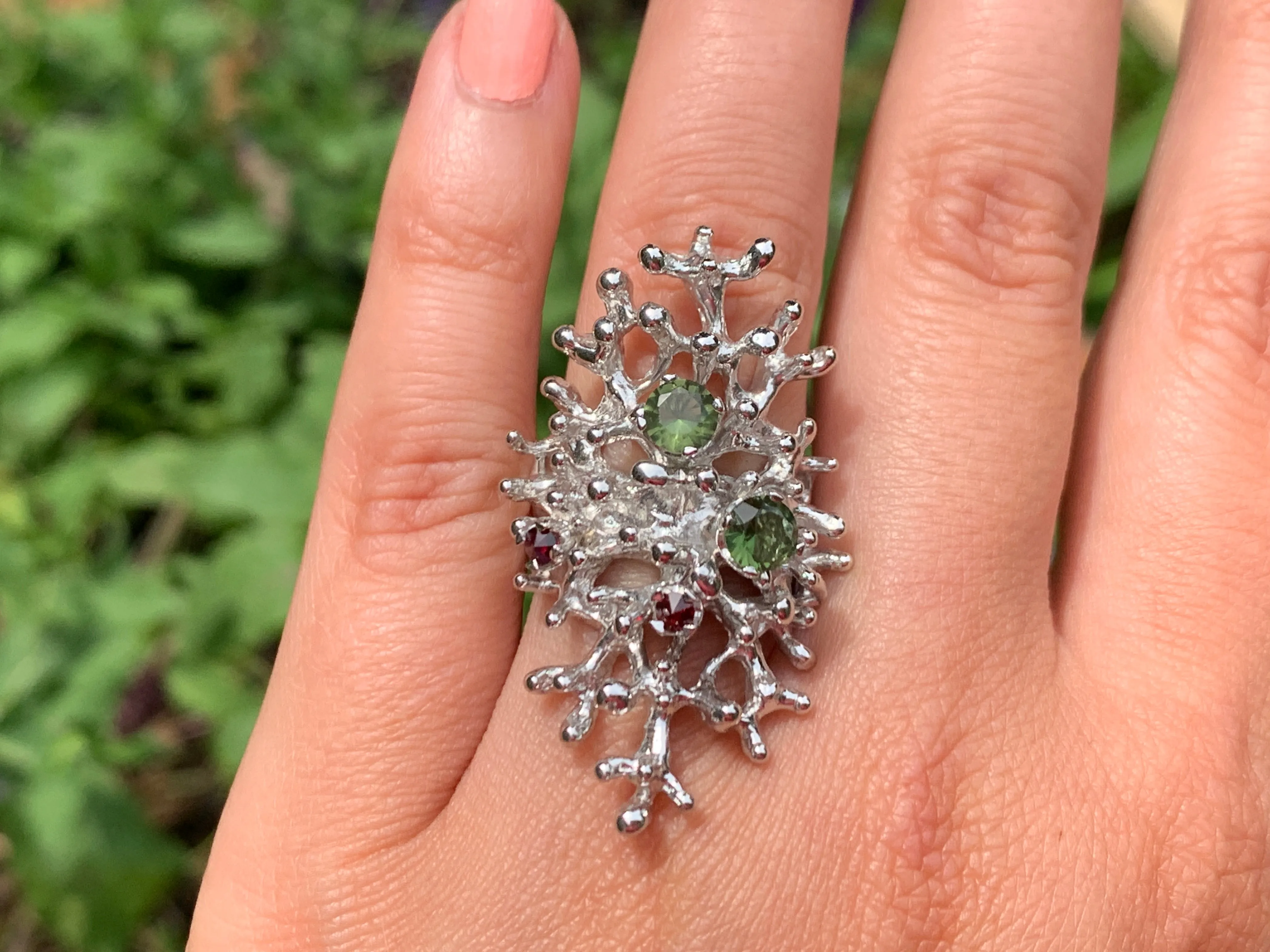 Sea Corals ring - Moldavite and Garnet