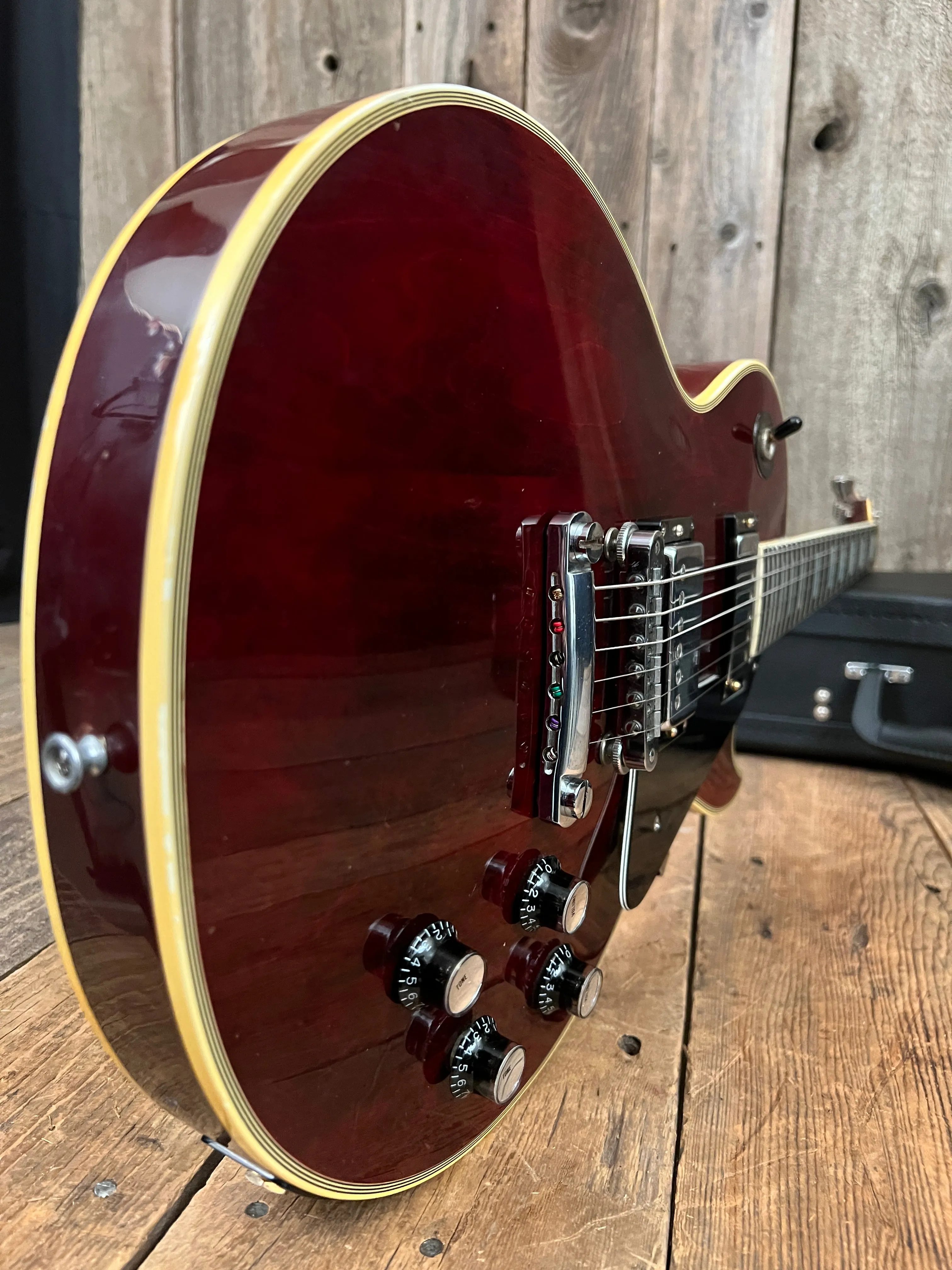 SOLD - Gibson Les Paul Custom 1974