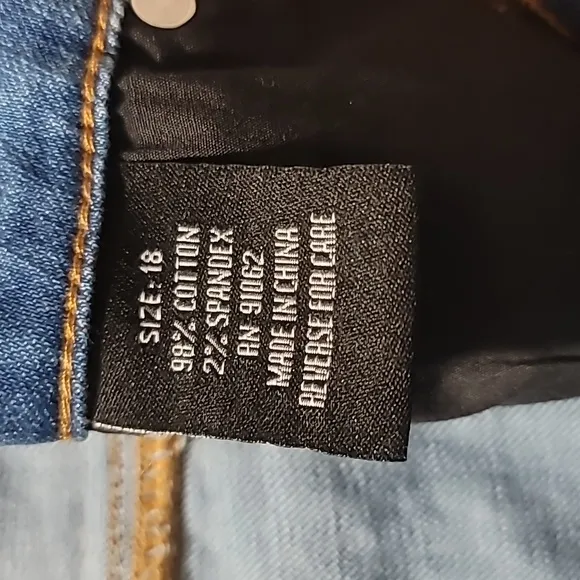 STANDARDS &amp; PRACTICES PATCHWORK TWO TONE DENIM SKINNY LEG BLUE JEANS WOMENS 18