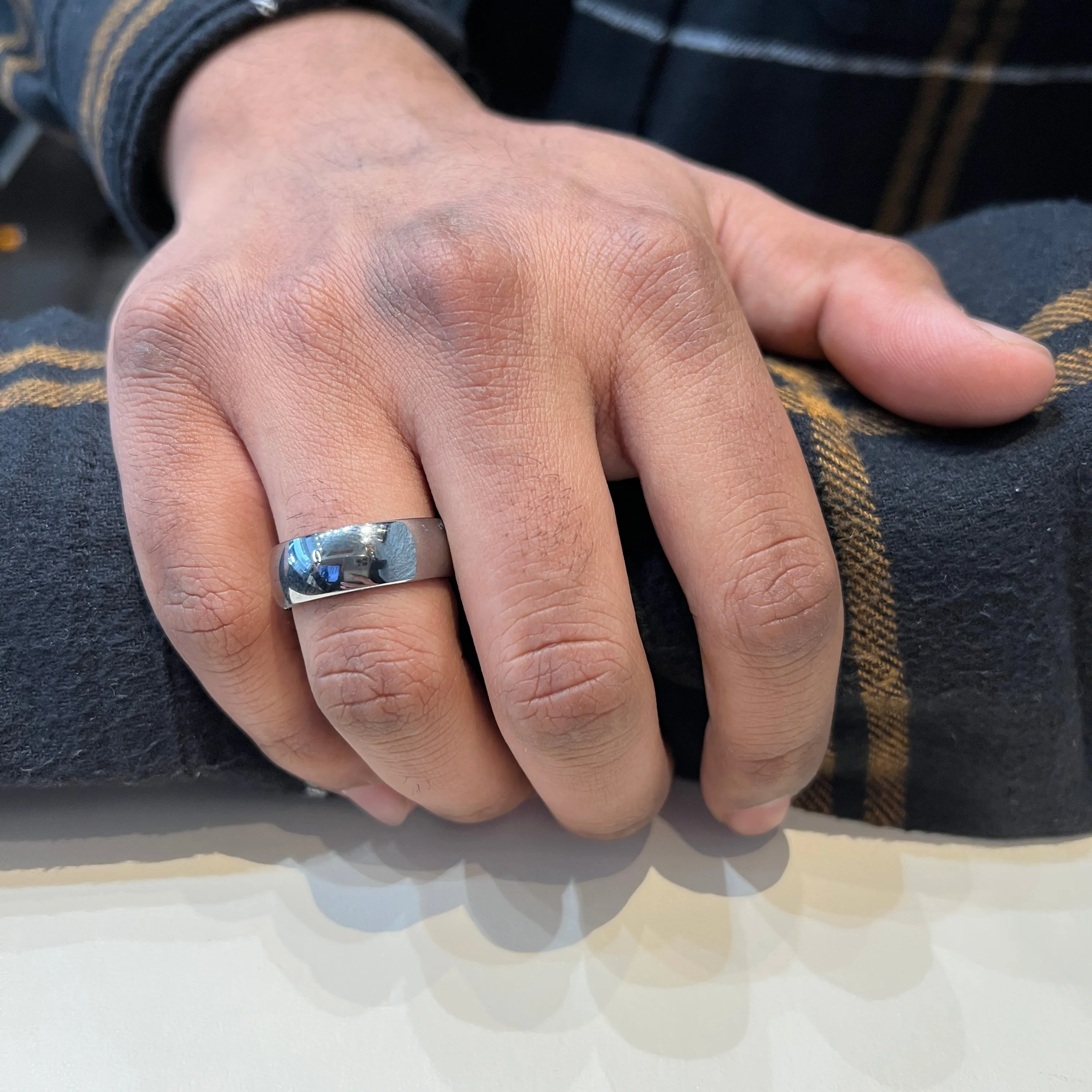 Torque (8mm) Tungsten Carbide High Polished Dome Men's Band