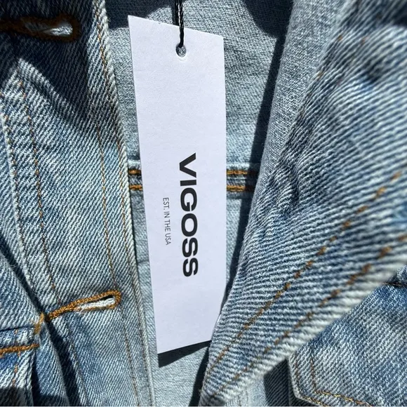 Vigoss Denim Light Wash Button-Up Shirt L