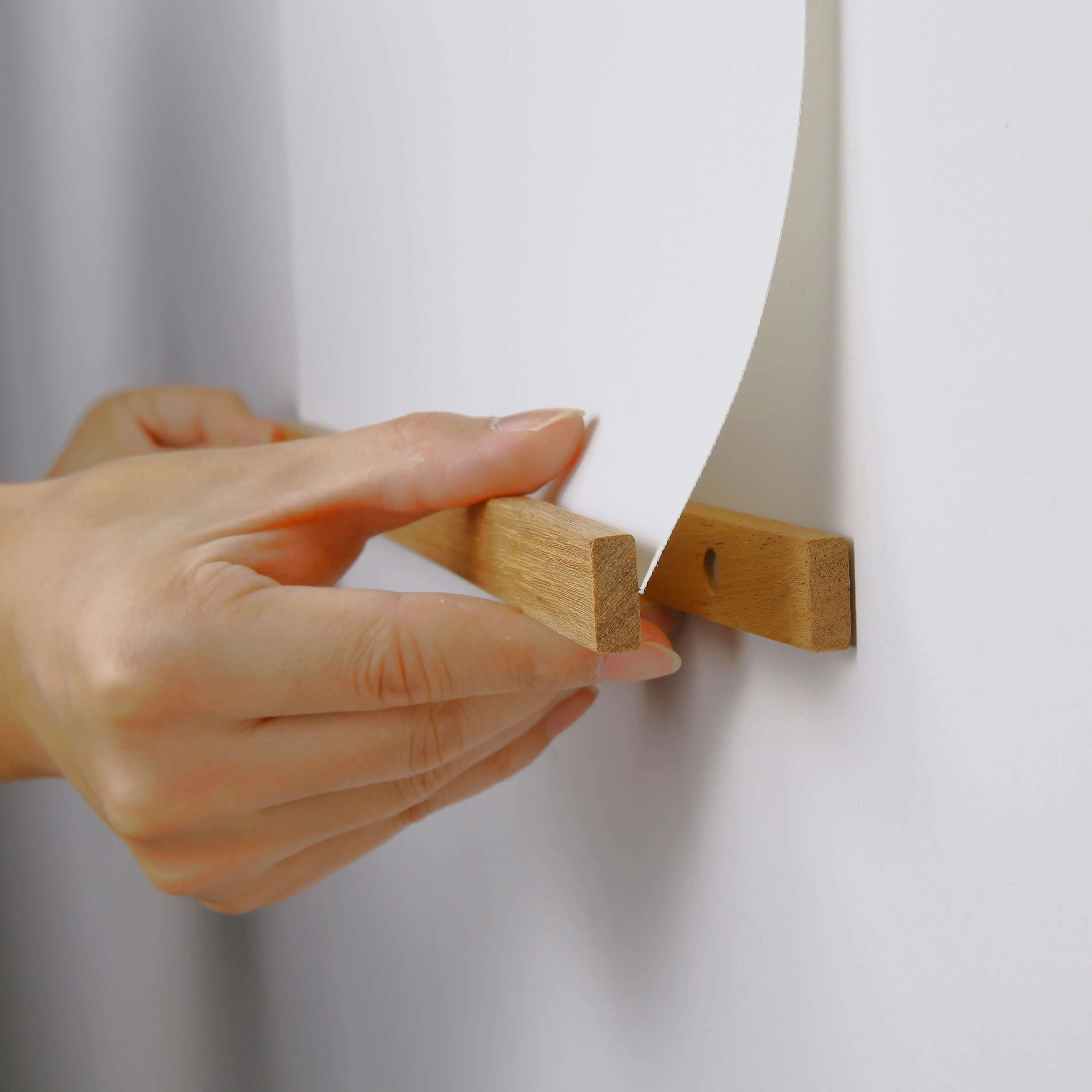 White Magnetic Frame