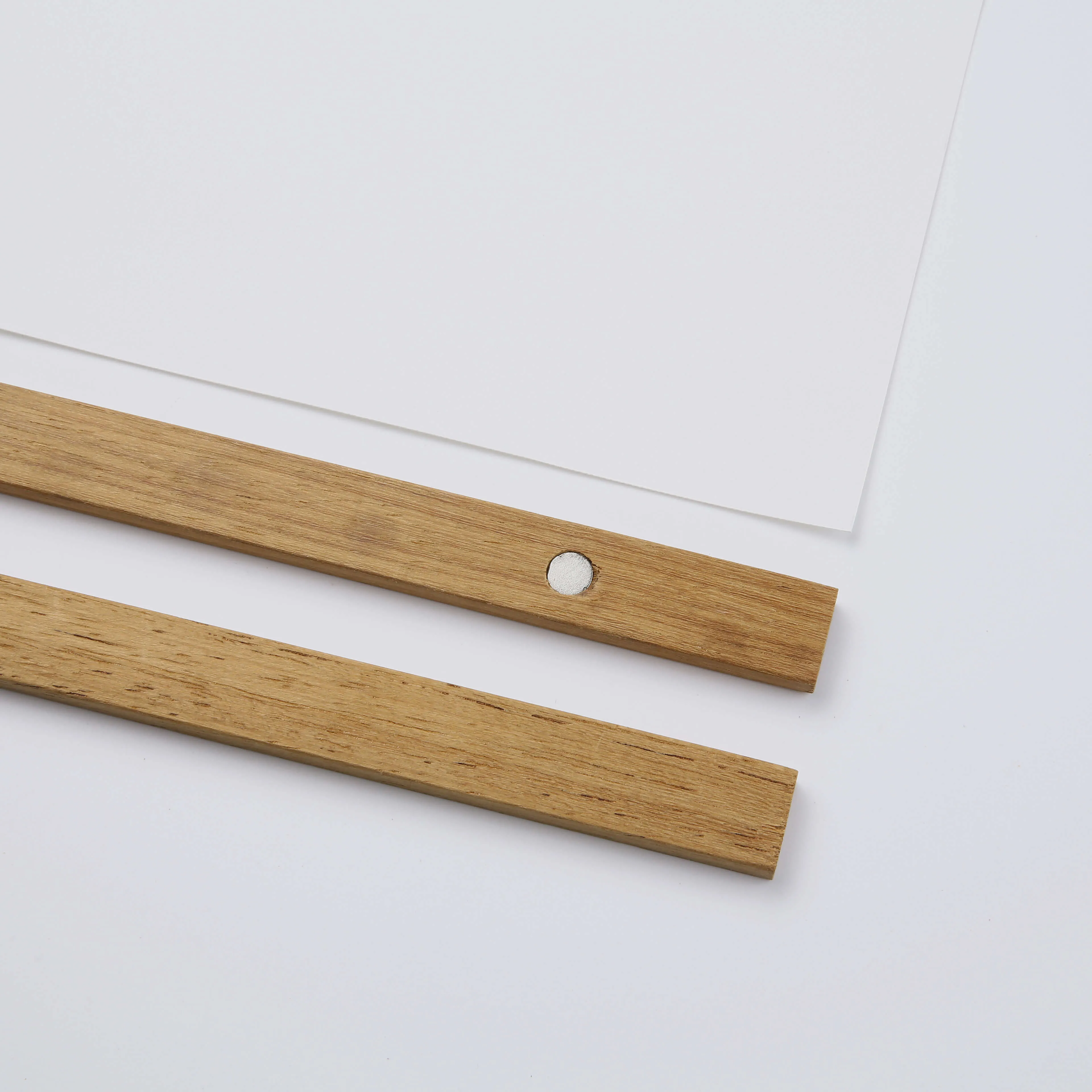 White Magnetic Frame